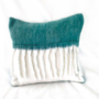 Sierkussen-Pinelake-Lodge-mohair-look-wit-aqua-Colmore-by-Diga